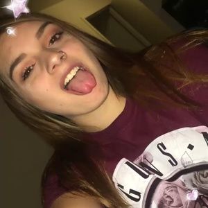 Meet your Posher, Alisha